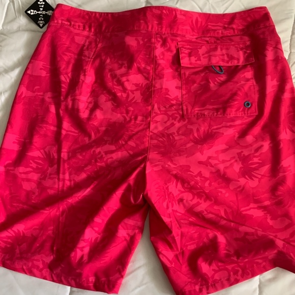 Bathing suit - Picture 3 of 3